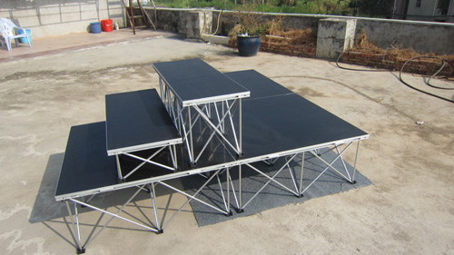 portable stage 