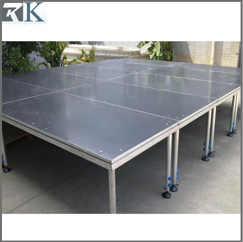 Aluminum portable event stage