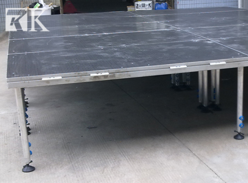 portable stage