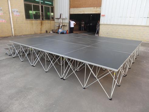 Portable stage