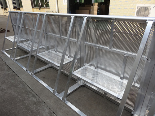 crowd barrier crowd barrier