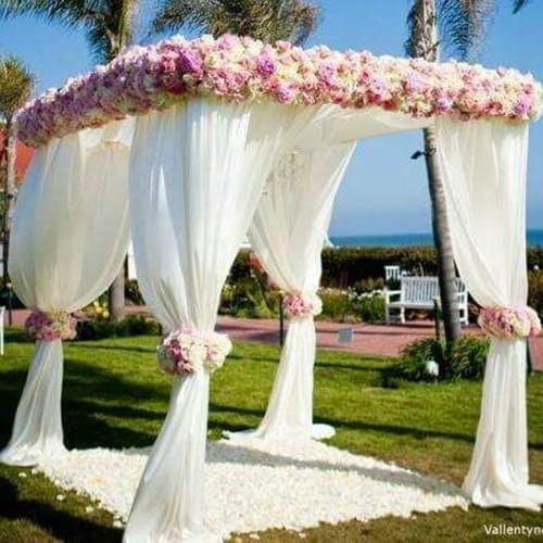 pipe and drapes