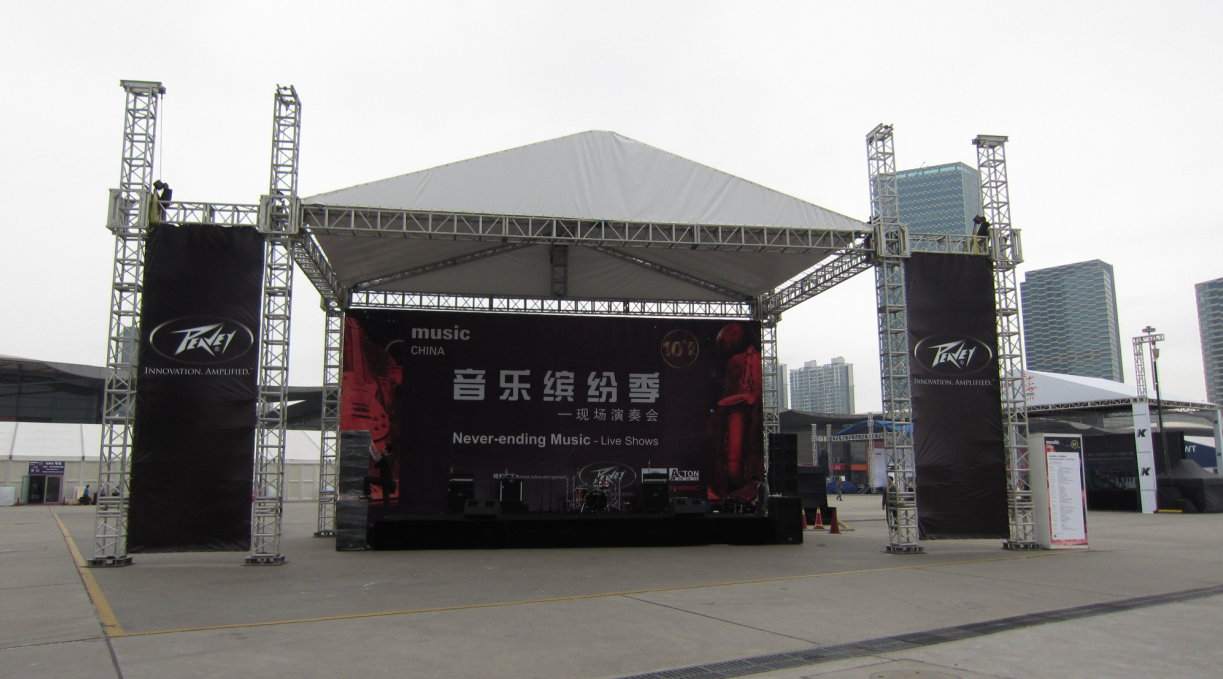 portable aluminum stage